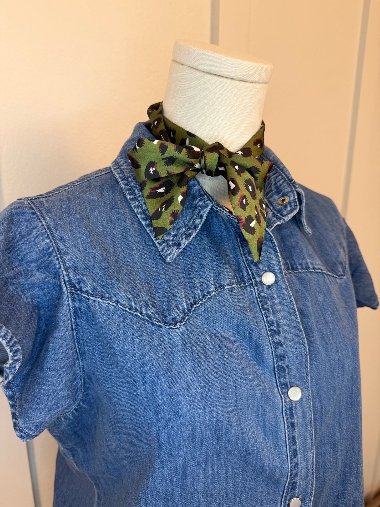 OLIVE LEOPARD TWILLY